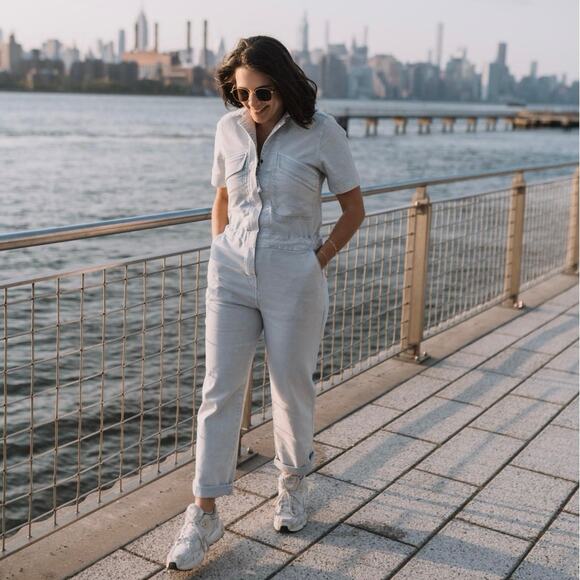 Faherty Blythe Jumpsuit Size M Light Indigo Blue Organic Cotton Utility Field - Picture 3 of 16